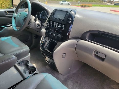 Used 2005 Toyota Sienna LE image 24