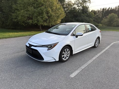 Used 2024 Toyota Corolla LE image 7