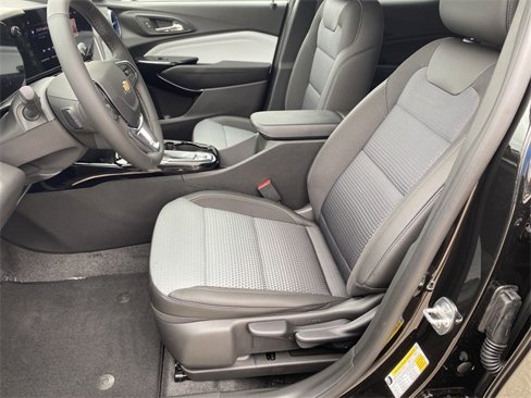 New 2025 Chevrolet Trax LT w/ Driver Confidence Package image 10