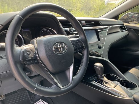 Used 2018 Toyota Camry SE image 13
