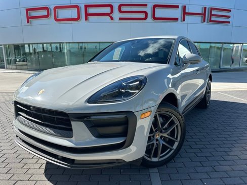 Used 2022 Porsche Macan image 1