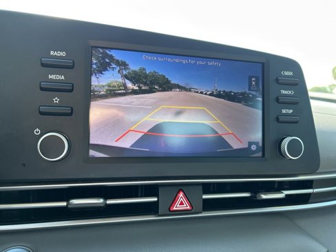 Used 2023 Hyundai Elantra SEL image 29