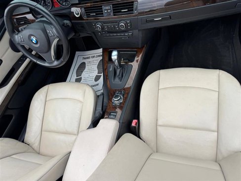 Used 2012 BMW 328i Convertible image 18