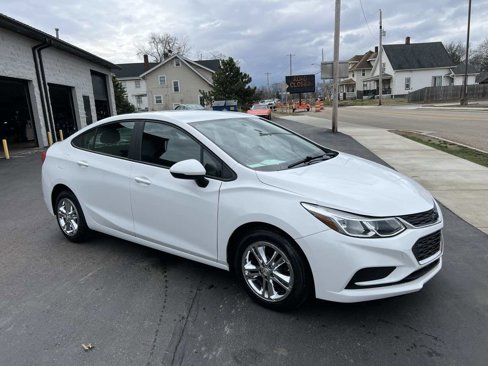 Used 2018 Chevrolet Cruze LS image 6