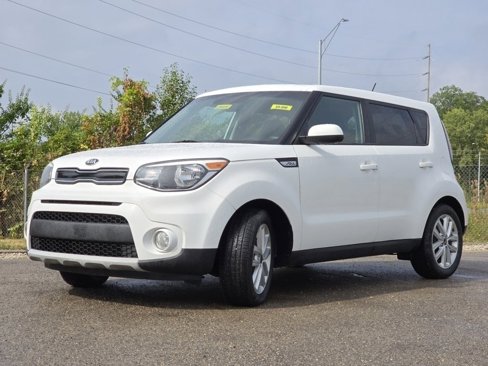 Used 2019 Kia Soul + image 17