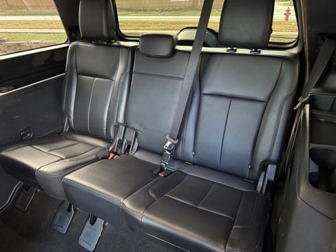 Used 2021 Ford Expedition XLT image 28