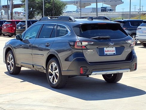 Used 2022 Subaru Outback Limited image 7