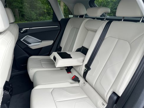 New 2025 Audi Q3 2.0T Premium image 30