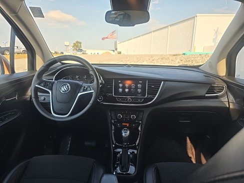 Used 2017 Buick Encore Preferred image 23
