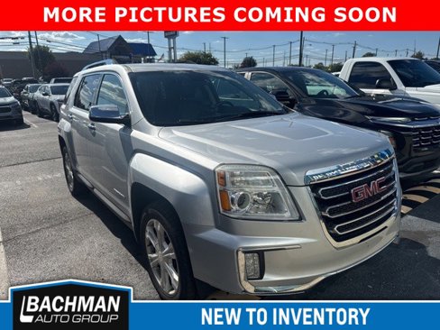 Used 2017 GMC Terrain SLT image 2