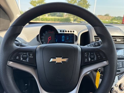 Used 2015 Chevrolet Sonic LT image 11