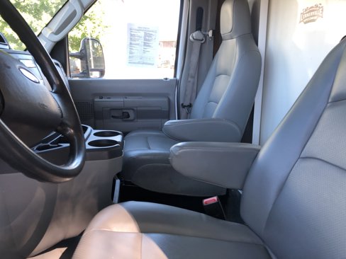 Used 2017 Ford E-350 and Econoline 350 Super Duty w/ Power Windows & Locks Group image 9