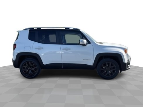 Used 2018 Jeep Renegade Limited w/ UConnect 8.4 Nav Group image 9