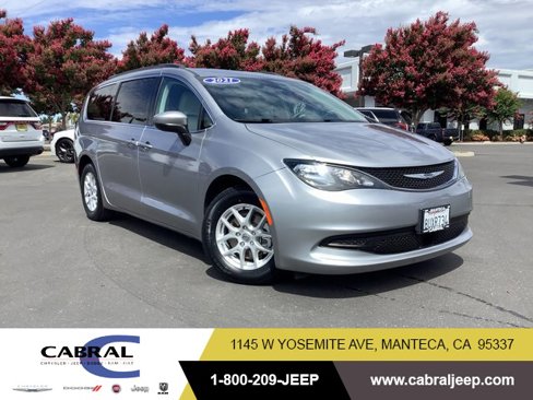 Used 2021 Chrysler Voyager Lxi image 1