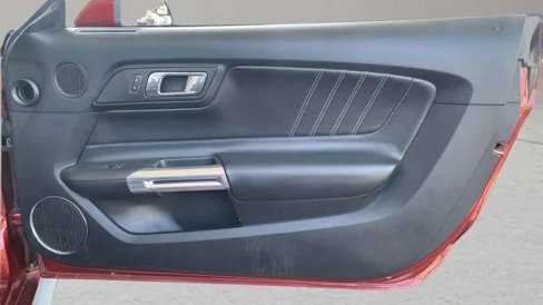 Used 2016 Ford Mustang GT Premium image 18
