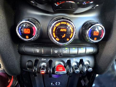 Used 2015 MINI Cooper S image 24
