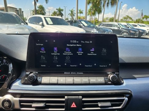 Used 2022 Kia Seltos Nightfall Edition image 28