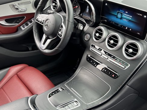 Used 2021 Mercedes-Benz GLC 300 4MATIC w/ AMG Line image 11