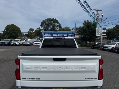 Used 2020 Chevrolet Silverado 1500 Custom w/ Custom Value Package image 5