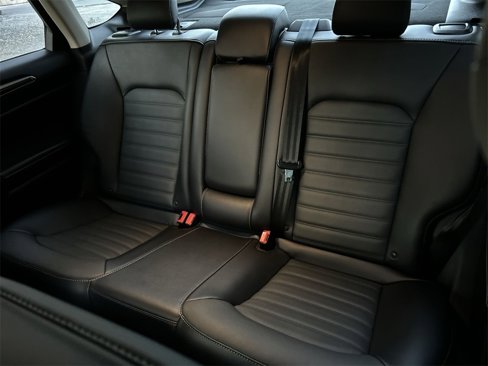 Used 2018 Ford Fusion SE w/ Fusion SE Technology Package image 23