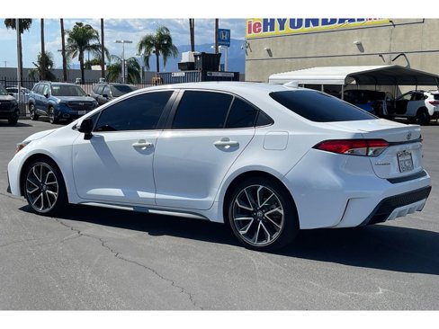 Used 2022 Toyota Corolla SE image 3