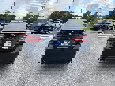 Used 2019 Toyota Camry XSE image 5
