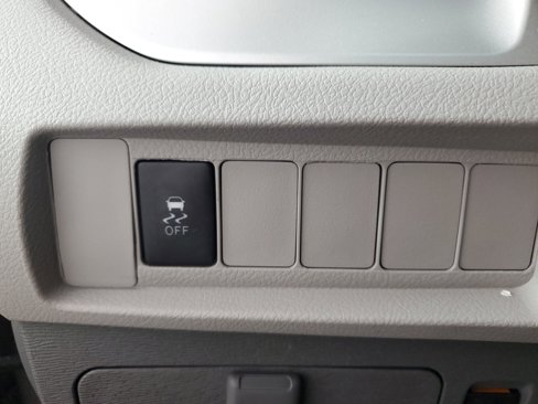 Used 2015 Toyota Sienna LE image 26