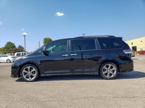 Used 2014 Toyota Sienna SE image 8