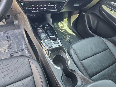 Used 2023 Chevrolet Bolt EUV Premier w/ Redline Edition image 29