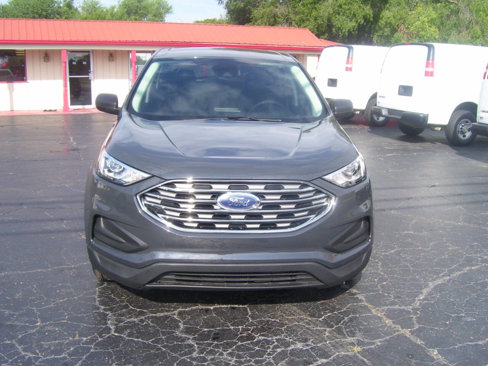 Used 2021 Ford Edge SE image 4