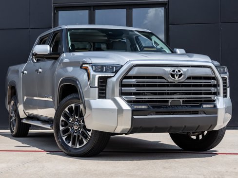 Used 2023 Toyota Tundra Limited image 2