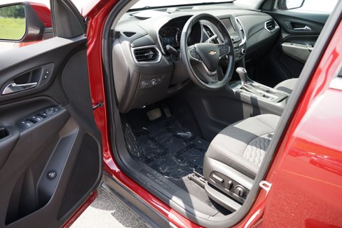 Used 2020 Chevrolet Equinox LT image 13