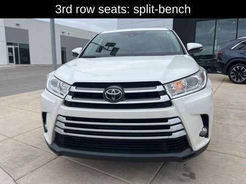 Used 2017 Toyota Highlander LE image 9