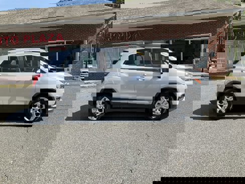 Used 2018 Chevrolet Trax LS image 4