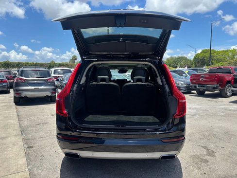 Used 2018 Volvo XC90 T6 Momentum w/ Convenience Package image 14