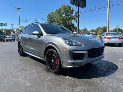 Used 2016 Porsche Cayenne GTS image 4