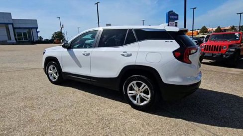 Certified 2024 GMC Terrain SLE image 6