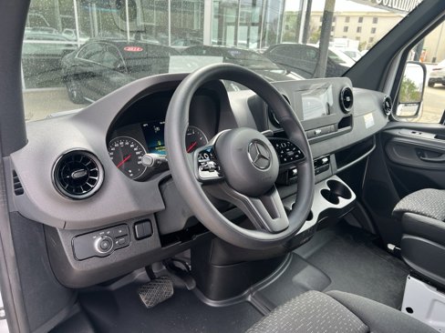 Certified 2024 Mercedes-Benz Sprinter 2500 image 23