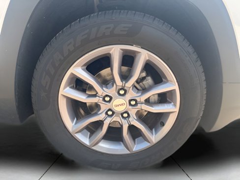 Used 2023 GMC Terrain SLT image 42