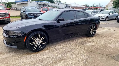 Used 2018 Dodge Charger SXT Plus w/ Quick Order Package 29J image 2