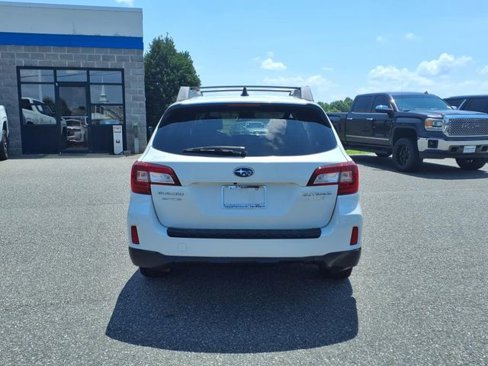 Used 2017 Subaru Outback 2.5i Limited w/ Popular Package #5 image 6
