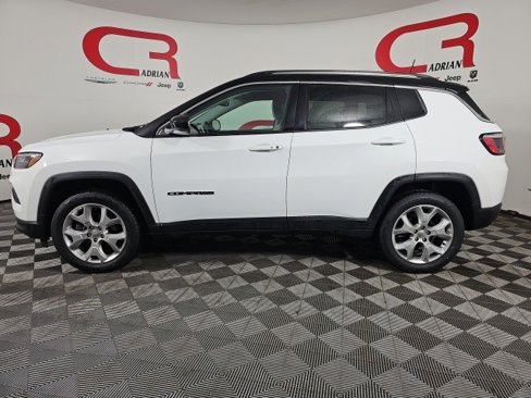Certified 2022 Jeep Compass Limited image 4