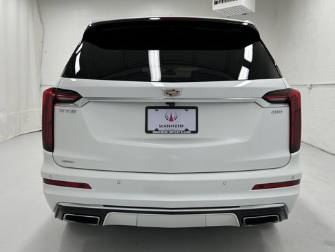 Used 2023 Cadillac XT6 Premium Luxury image 7