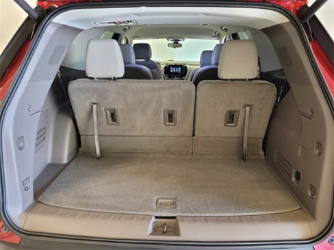 Used 2019 Chevrolet Traverse LT image 12