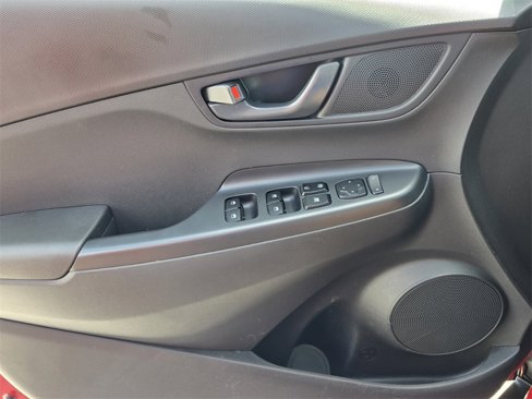 Certified 2022 Hyundai Kona SEL w/ Cargo Package image 29