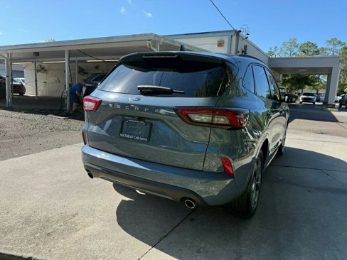 Used 2024 Ford Escape ST-Line image 10