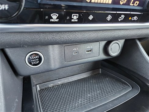 Used 2023 Nissan Rogue SV image 22