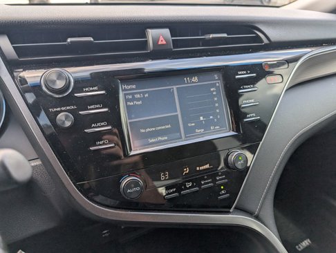 Used 2018 Toyota Camry L image 16