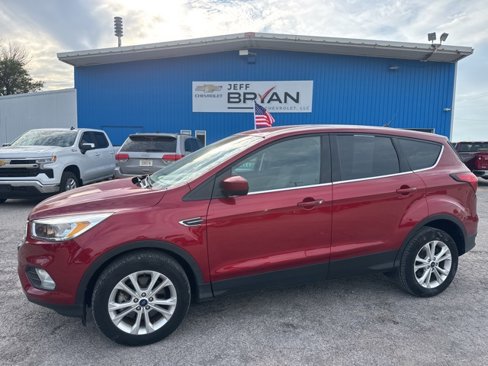 Used 2019 Ford Escape SE image 1