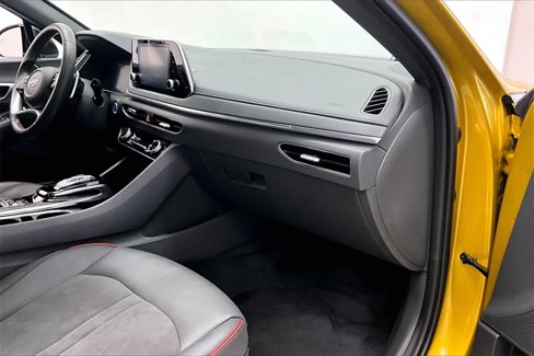 Certified 2020 Hyundai Sonata SEL Plus w/ Preferred Accessory Package image 16